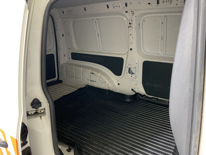 VOLKSWAGEN Caddy 1.6, 2015 года, Механика, БЕЛЫЙ
