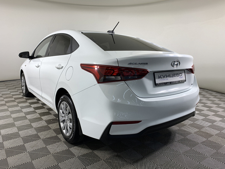 Hyundai Solaris 1.6, 2018 года, Автоматическая, белый