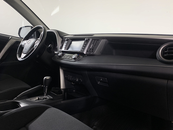 TOYOTA RAV4 2.2, 2019 года, Вариатор, ТЕМНО-БОРДОВЫЙ