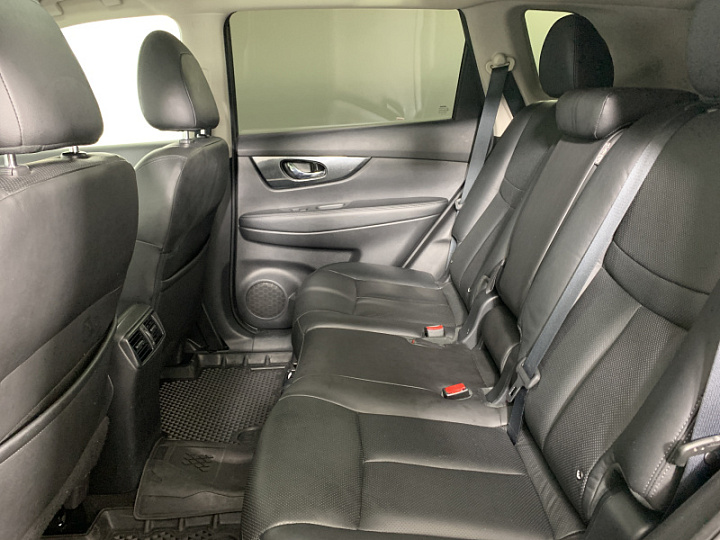 NISSAN X-Trail 2.5, 2017 года, Вариатор, ЧЕРНЫЙ