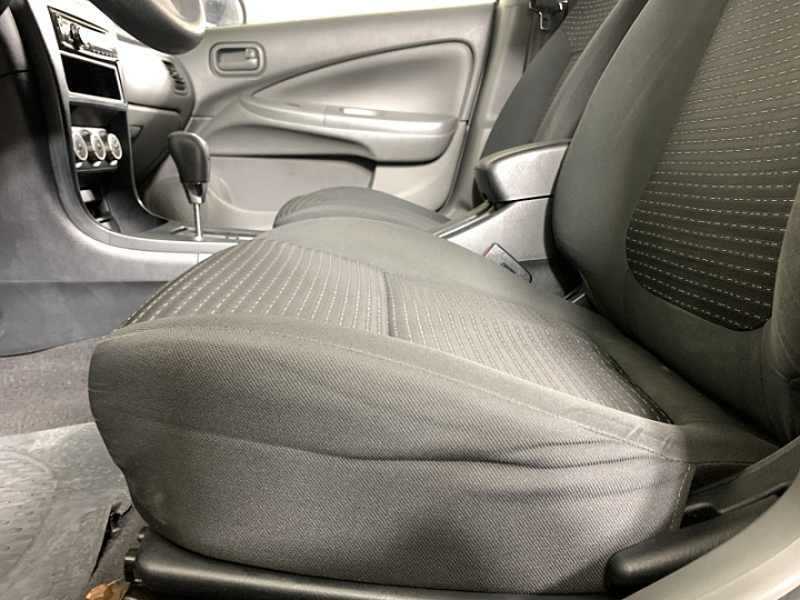 Nissan Almera Classic 1.6, 2008 года, Автоматическая, Бежевый