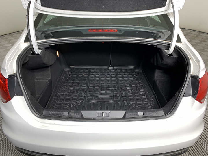 CITROEN C4 1.6, 2015 года, Автоматическая, БЕЛЫЙ