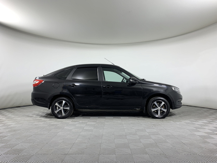 Lada Granta 1.6, 2019 года, Механика, ЧЕРНЫЙ