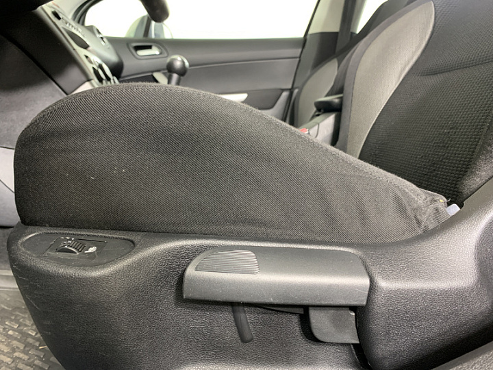 PEUGEOT 308 1.6, 2008 года, Механика, СЕРЫЙ