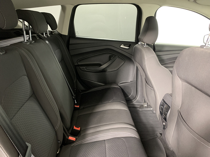 FORD Kuga 2.5, 2018 года, Автоматическая, ЧЕРНЫЙ