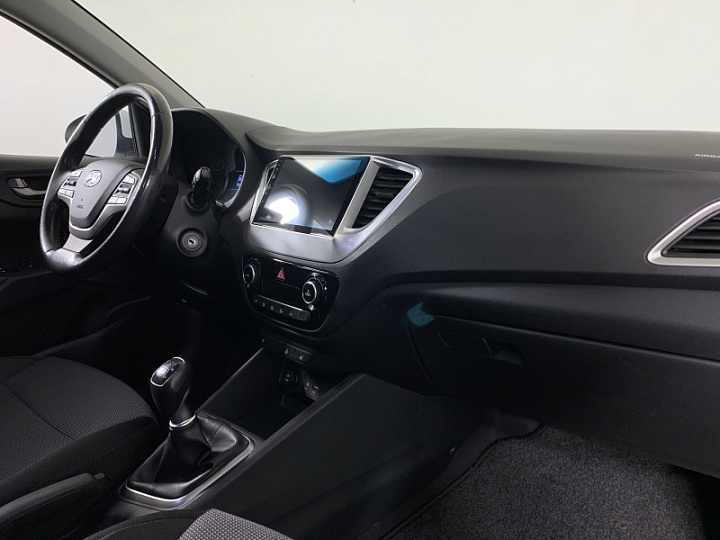 HYUNDAI Solaris 1.6, 2017 года, Механика, БЕЛЫЙ
