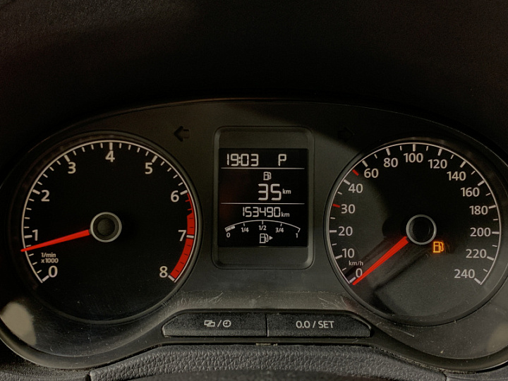 VOLKSWAGEN Polo 1.6, 2014 года, Автоматическая, ТЕМНО-СИНИЙ