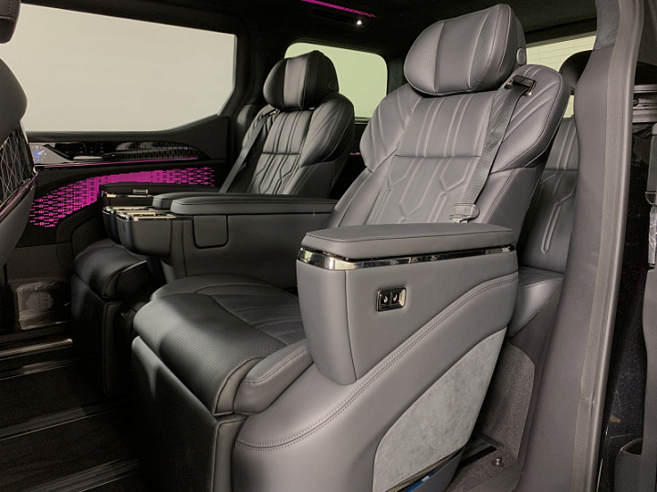 Zeekr 009 0, 2023 года, Автоматическая, ЧЕРНЫЙ