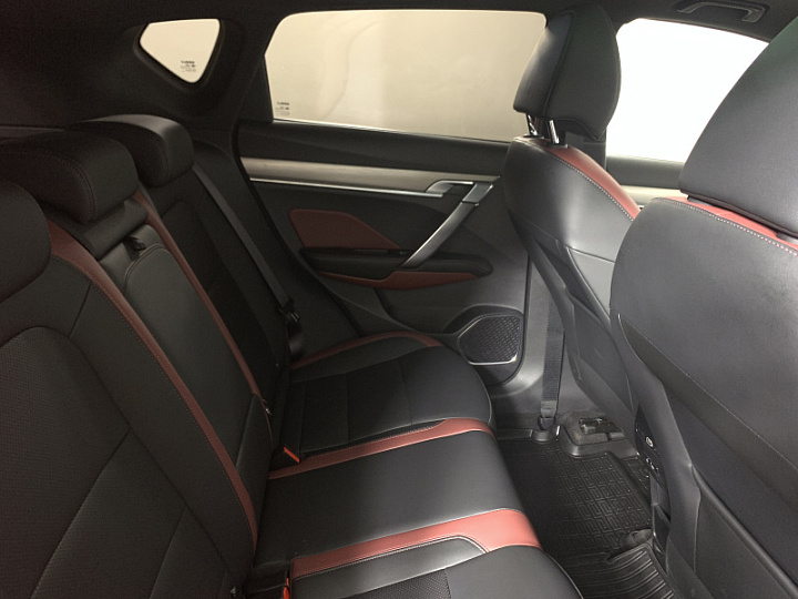 GEELY Coolray 1.5, 2023 года, Робот, КРАСНЫЙ