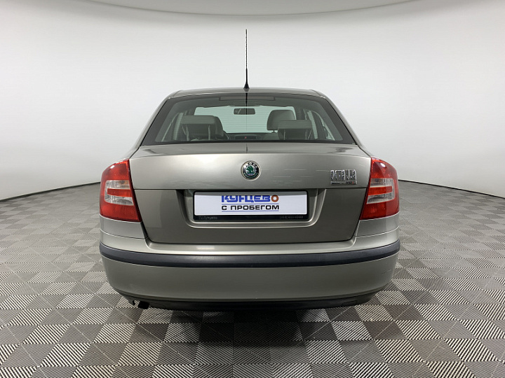 SKODA Octavia 1.6, 2007 года, Механика, СЕРЫЙ