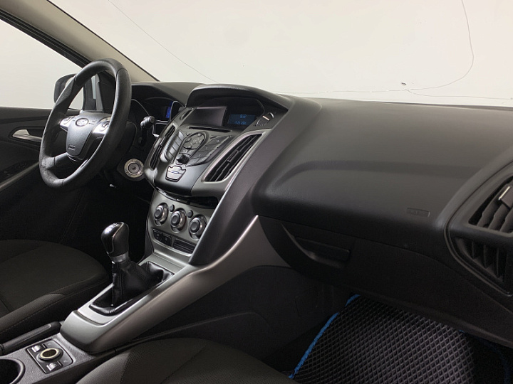 FORD Focus 1.6, 2013 года, Механика, БЕЛЫЙ