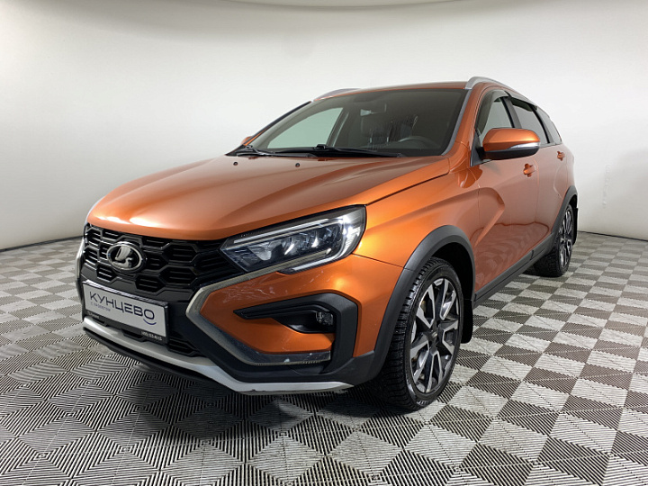 Lada Vesta 1.6, 2023 года, Механика, ОРАНЖЕВЫЙ