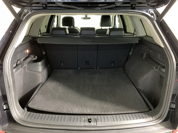 SKODA Kodiaq 2, 2019 года, Робот, ЧЕРНЫЙ