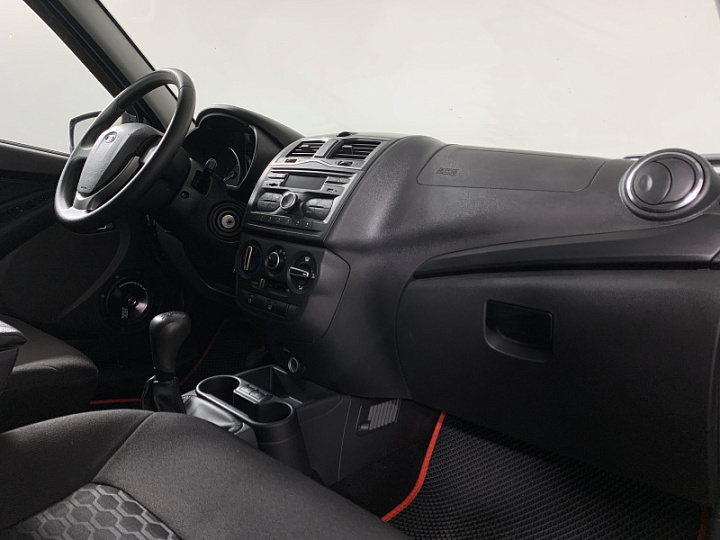 Lada Granta 1.6, 2019 года, Механика, ЧЕРНЫЙ