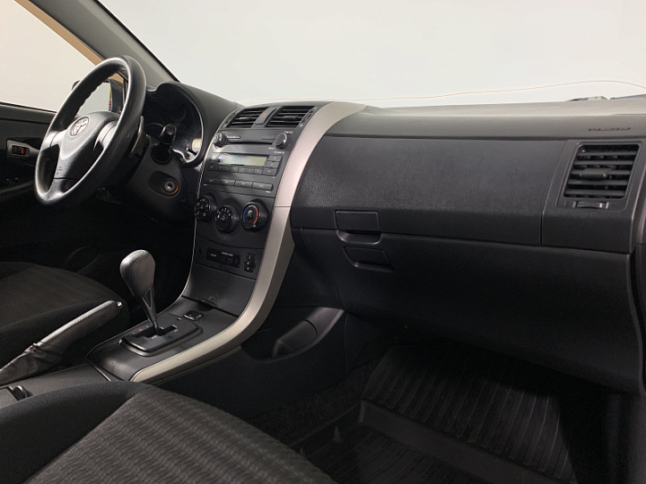 TOYOTA Corolla 1.6, 2006 года, Робот, Серебристый