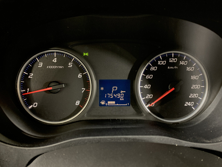 MITSUBISHI Outlander 2, 2013 года, Вариатор, Серебристый