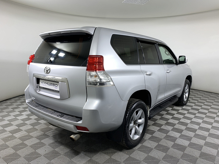 TOYOTA Land Cruiser Prado 3, 2011 года, Автоматическая, Серебристый