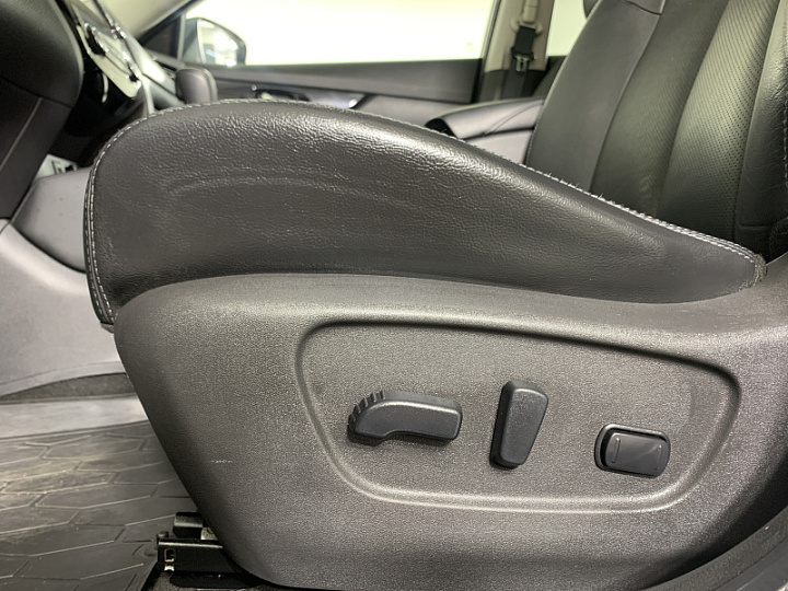 NISSAN X-Trail 2.5, 2018 года, Вариатор, БЕЛЫЙ