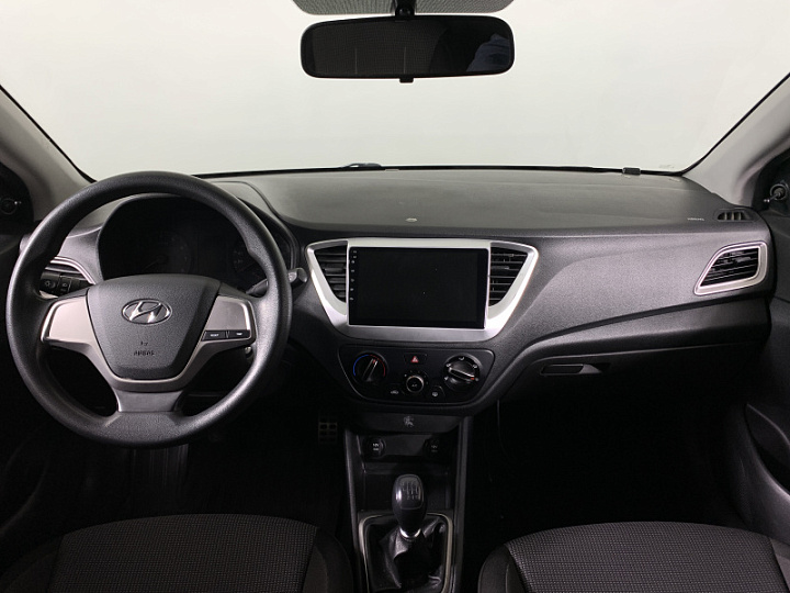 HYUNDAI Solaris 1.4, 2019 года, Механика, БЕЛЫЙ