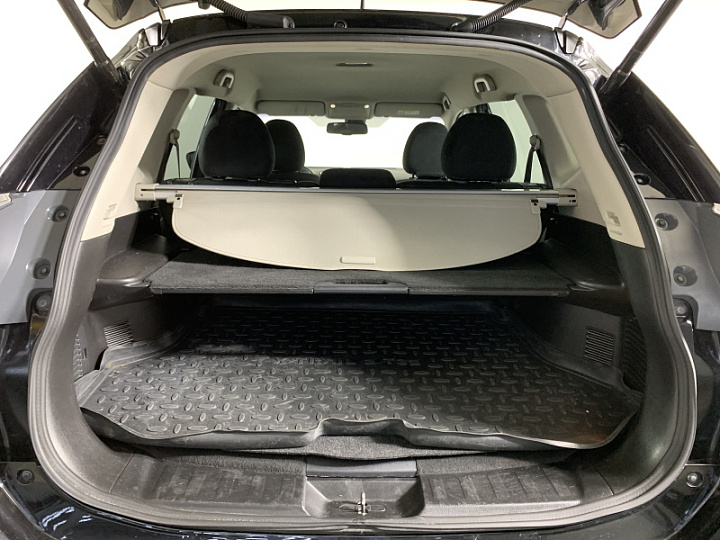 NISSAN X-Trail 2.5, 2015 года, Вариатор, ЧЕРНЫЙ