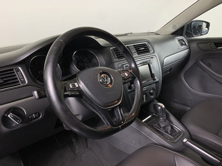 VOLKSWAGEN Jetta 1.8, 2015 года, Автоматическая, СЕРЫЙ
