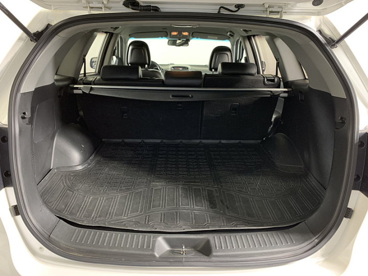 KIA Sorento 2.2, 2015 года, Автоматическая, БЕЛЫЙ