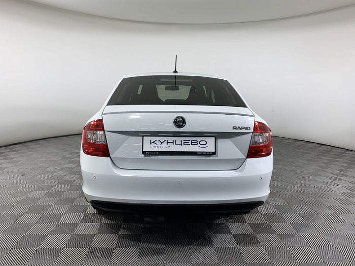 SKODA Rapid 1.4, 2015 года, Робот, БЕЛЫЙ