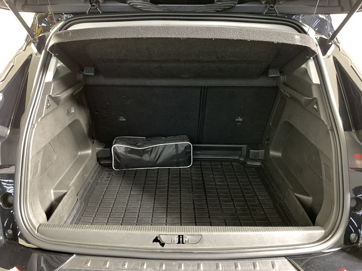 Opel Grandland X 1.6, 2018 года, Автоматическая, ЧЕРНЫЙ