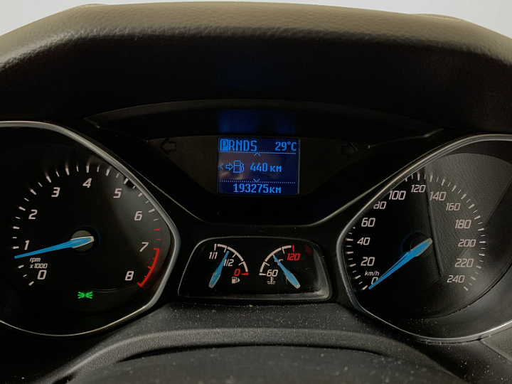 Ford Focus 2, 2013 года, Робот, Светло серый