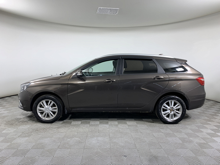 Lada Vesta 1.8, 2018 года, Механика, КОРИЧНЕВЫЙ