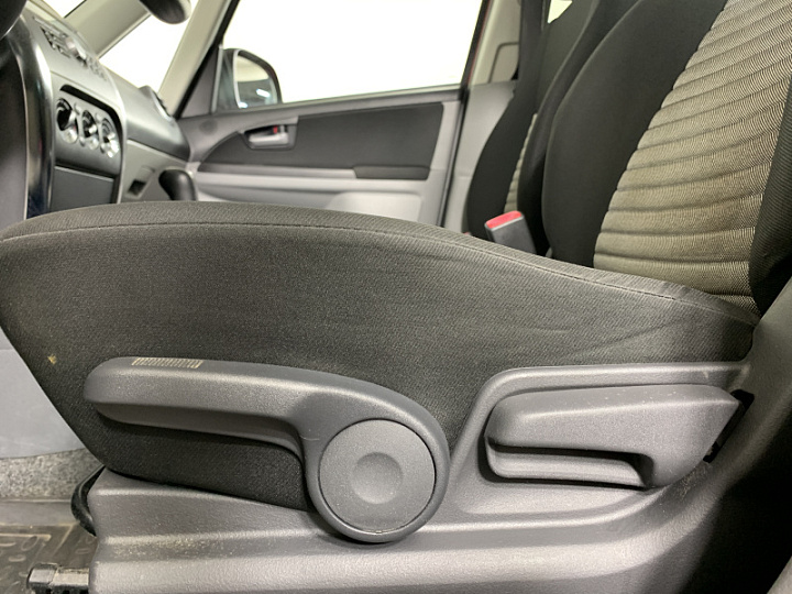 SUZUKI SX4 1.6, 2012 года, Автоматическая, КРАСНЫЙ