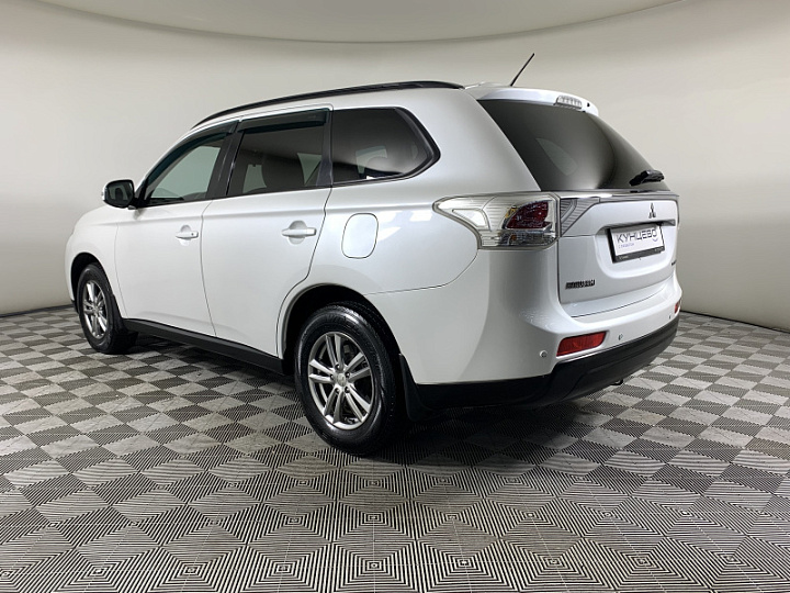 Mitsubishi Outlander 2.4, 2013 года, Вариатор, БЕЛЫЙ