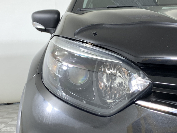RENAULT Kaptur 1.6, 2019 года, Вариатор, ЧЕРНЫЙ