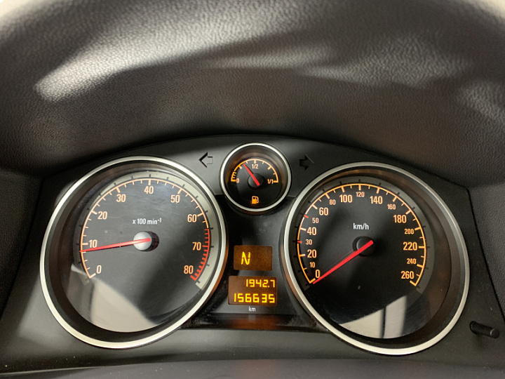 OPEL Astra 1.6, 2010 года, Робот, Серебристый