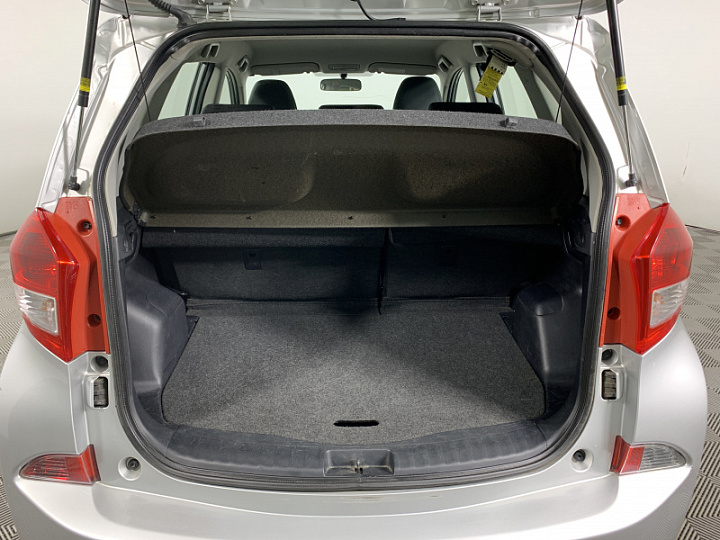 SUBARU Trezia 1.4, 2011 года, Робот, Серебристый
