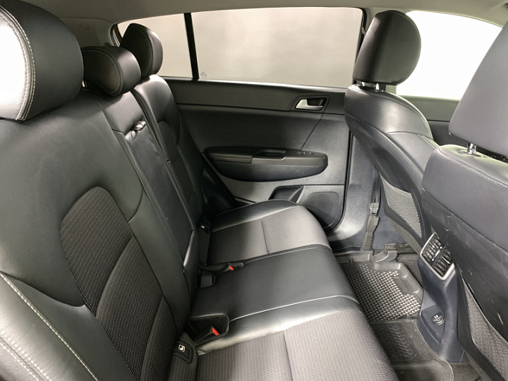 KIA Sportage 2, 2018 года, Автоматическая, Серебристый