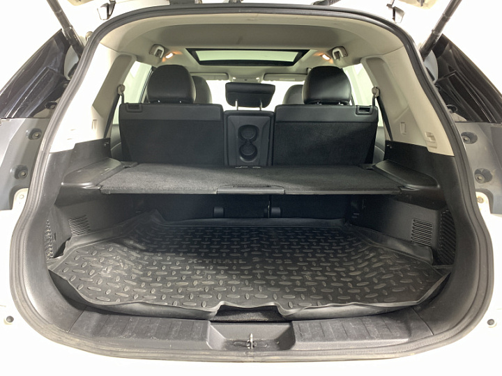 NISSAN X-Trail 2.5, 2016 года, Вариатор, БЕЛЫЙ