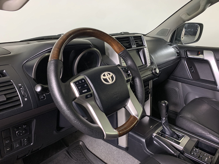 TOYOTA Land Cruiser Prado 3, 2011 года, Автоматическая, БЕЖЕВЫЙ