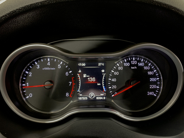FAW Besturn X80 2, 2018 года, Робот, БЕЛЫЙ