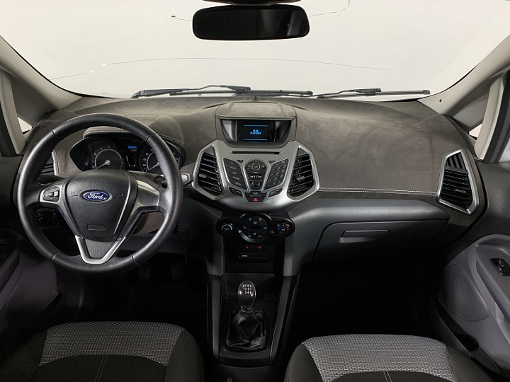 FORD EcoSport 2, 2015 года, Механика, Серебристый