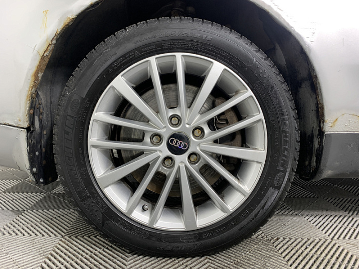 AUDI A6 2.4, 2001 года, Автоматическая, Серебристый
