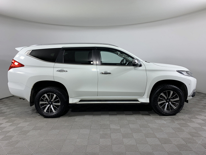 MITSUBISHI Pajero Sport 2.4, 2017 года, Автоматическая, БЕЛЫЙ
