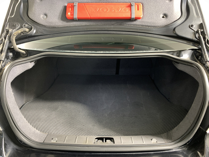 VOLVO S40 1.6, 2008 года, Механика, ЧЕРНЫЙ