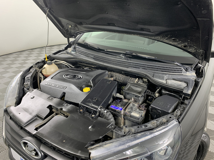 Lada Vesta 1.6, 2015 года, Робот, ЧЕРНЫЙ