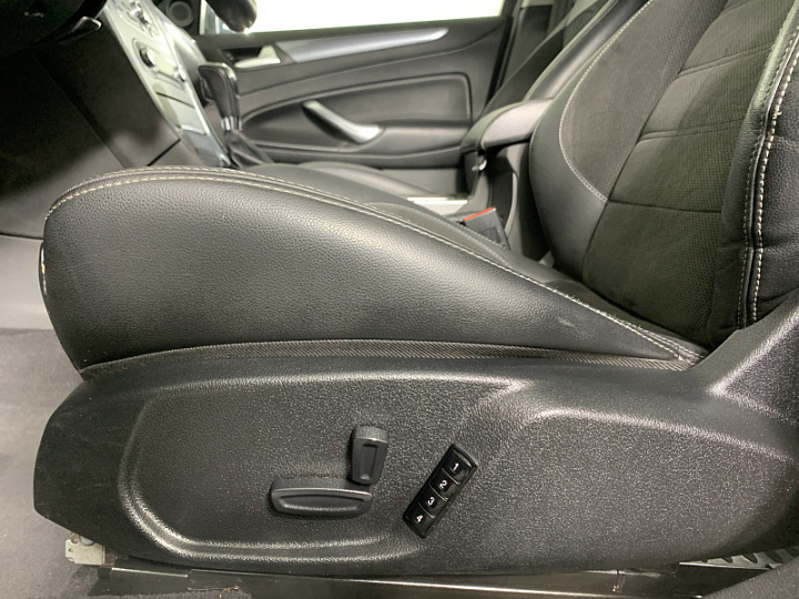 FORD Mondeo 2, 2012 года, Автоматическая, Серо-коричневый