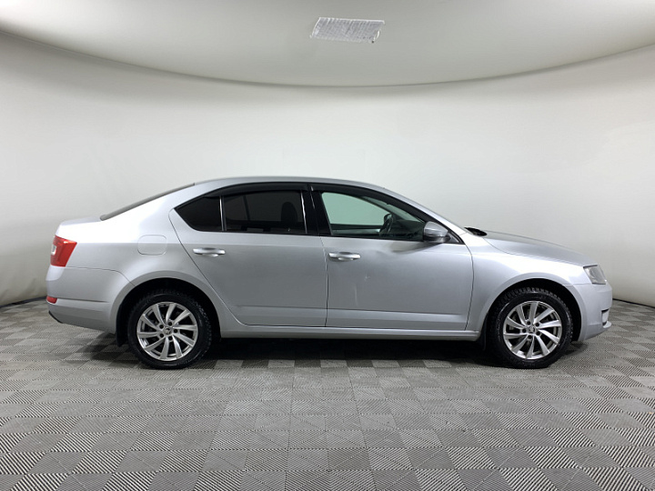 SKODA Octavia 1.4, 2015 года, Робот, Серебристый