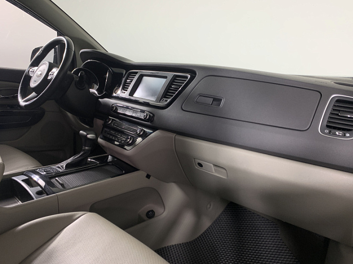 KIA Carnival 2.2, 2017 года, Автоматическая, ЧЕРНЫЙ