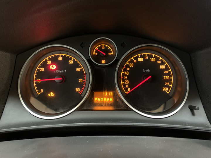 OPEL Astra 1.8, 2008 года, Механика, КРАСНЫЙ