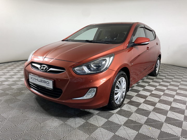 HYUNDAI Solaris 1.6, 2011 года, Автоматическая, КРАСНЫЙ