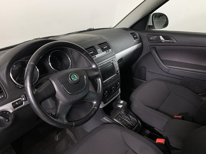SKODA Yeti 1.2, 2012 года, Робот, БЕЛЫЙ